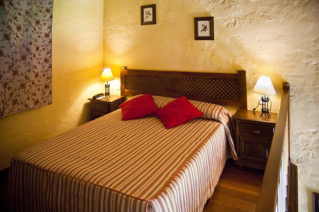 Hotel Galaroza Sierra Kültér fotó