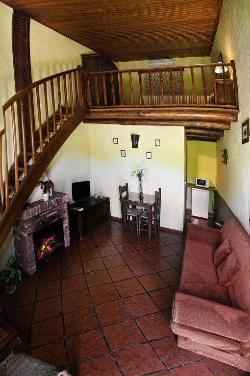 Hotel Galaroza Sierra Kültér fotó